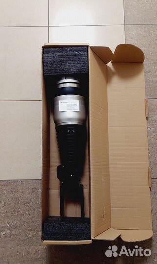 Пневмостойка Фольксваген Touareg II NF передняя