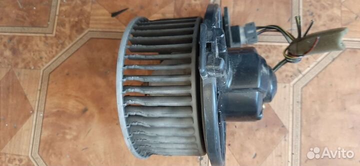 Мотор отопителя Mitsubishi lancer