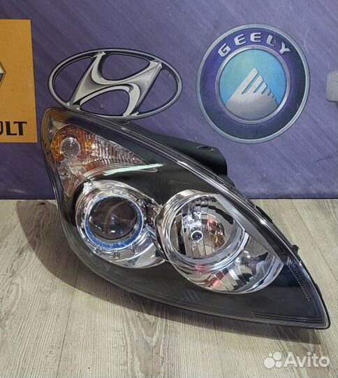 Фара Hyundai I30 Прав