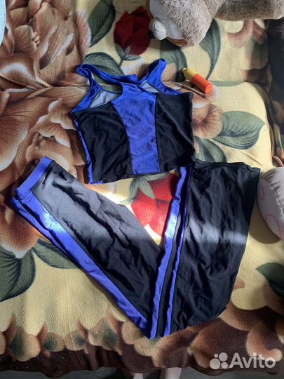 Спортивный костюм женский