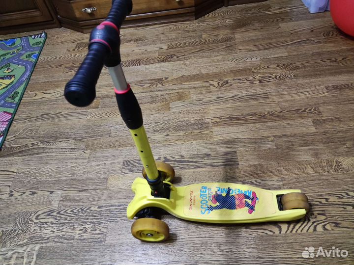 Самокат 3х колесный
