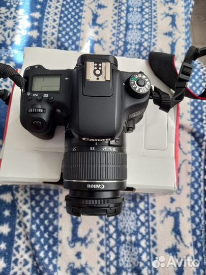 Зеркальный фотоаппарат Canon EOS 760D