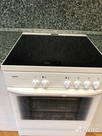 Плита Bosch и вытяжка