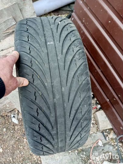 Aeolus ADC52 235/40 R18 95G