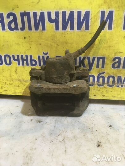 Суппорт тормозной передний правый Renault Sandero