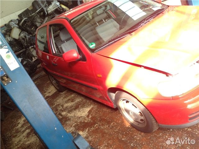 Разбор на запчасти Volkswagen Polo 1994-1999
