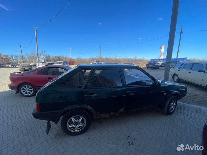 ВАЗ 2109 1.5 МТ, 2003, битый, 150 000 км