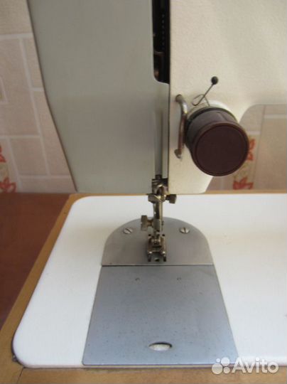Швейная машина Чайка-134а
