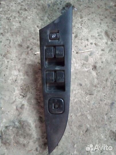 Блок управления стеклоподьемниками Mazda 3 Bk