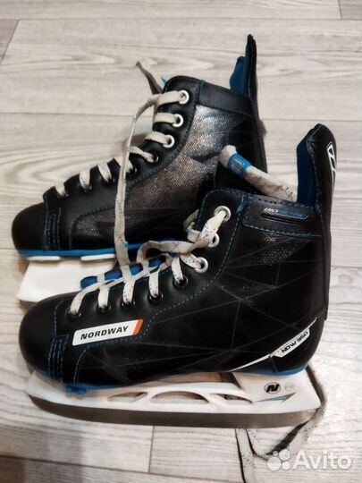 Коньки хоккейные на мальчика