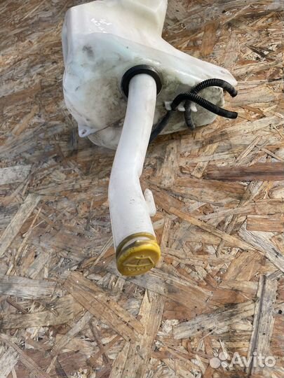 Бачок омывателя Opel Corsa D