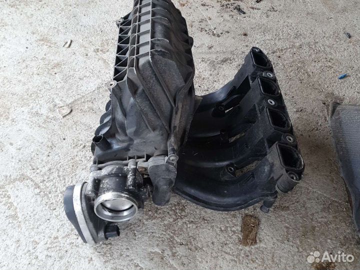 BMW3 E90 2л.впускной коллектор в сборе