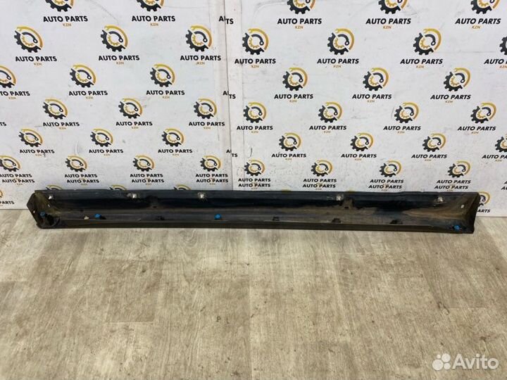 Молдинг порога левый Mitsubishi Outlander 3 4B11