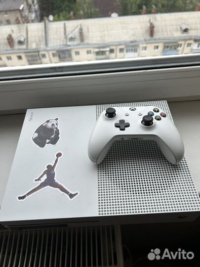 Игровая приставка xbox one s 512гб