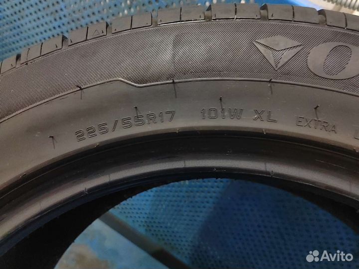 ONYX NY-901 225/55 R17 101W