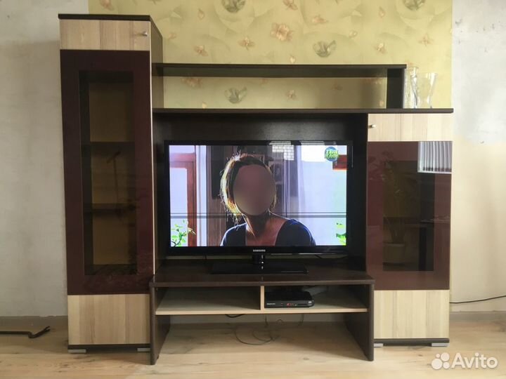 Продается тумба для телевизора