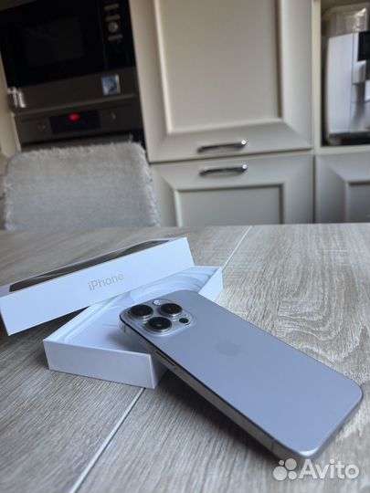 iPhone 15 Pro, 512 ГБ