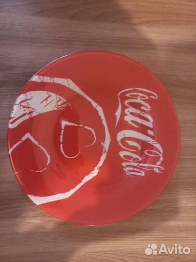 Тарелки Кока кола (coca cola), и добрый