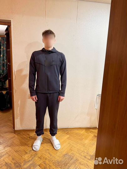 Спортивный костюм