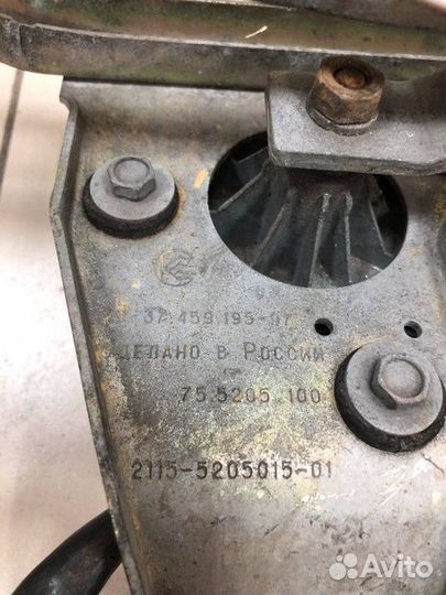 Трапеция стеклоочистителей (в сборе)