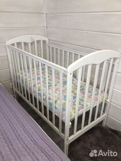 Кроватка детская