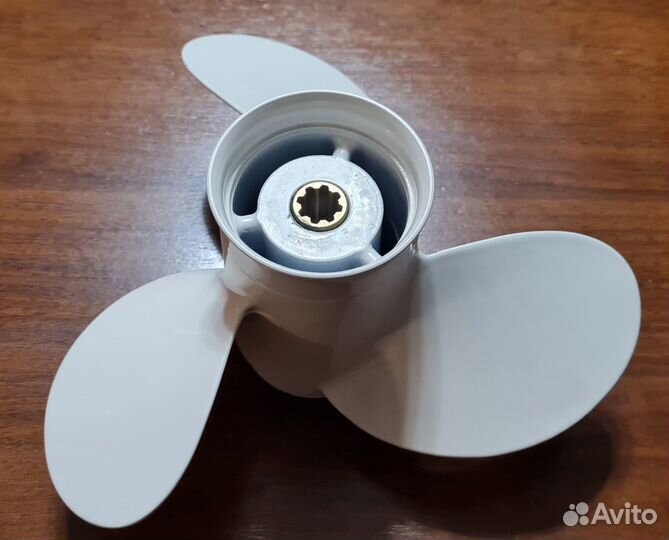 Винт гребной Yamaha 9.9-15, F9.9-F20 3x9-1/4x9 3/4