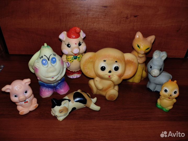 Чебурашка и другие резиновые игрушки СССР