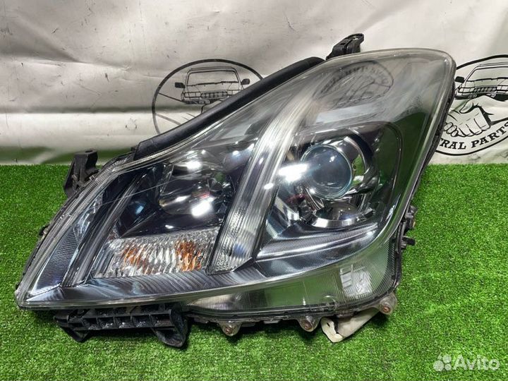 Фара ксеноновая Toyota Crown GRS200 4GR 2009