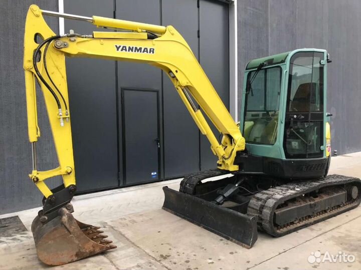 Машинист мини экскаватора hitachi ZX 50