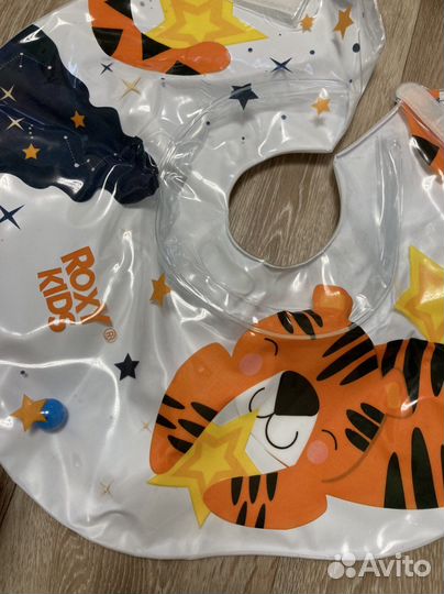 Круг для купания, горка