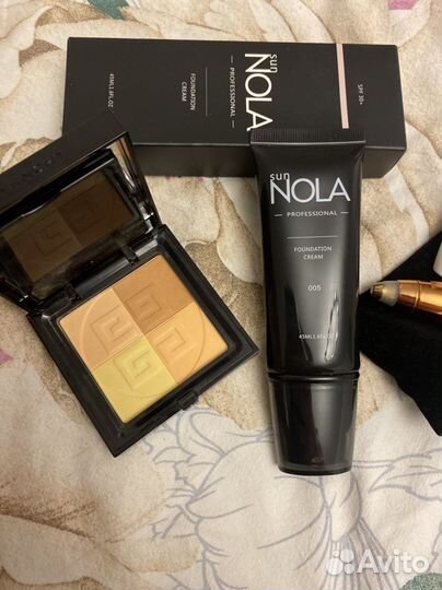 Матирующая пудра Givenchy тональный крем