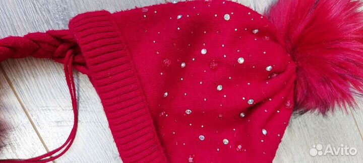 Шапка с помпоном