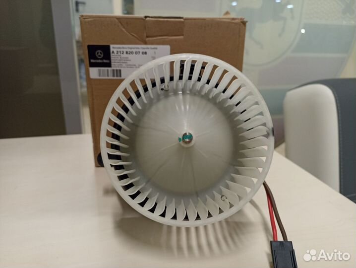 Вентилятор печки Mercedes A2128200708