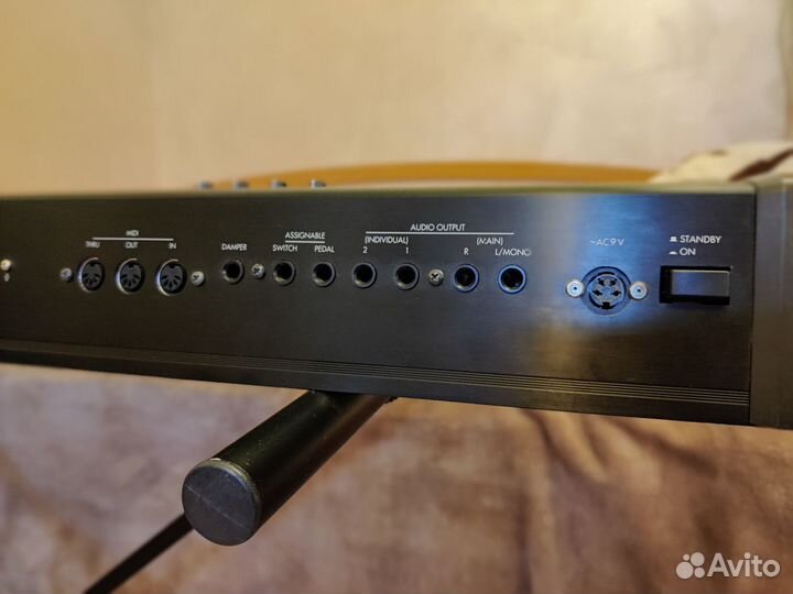 Korg TR 76 + плата EXB-smpl (встроена)