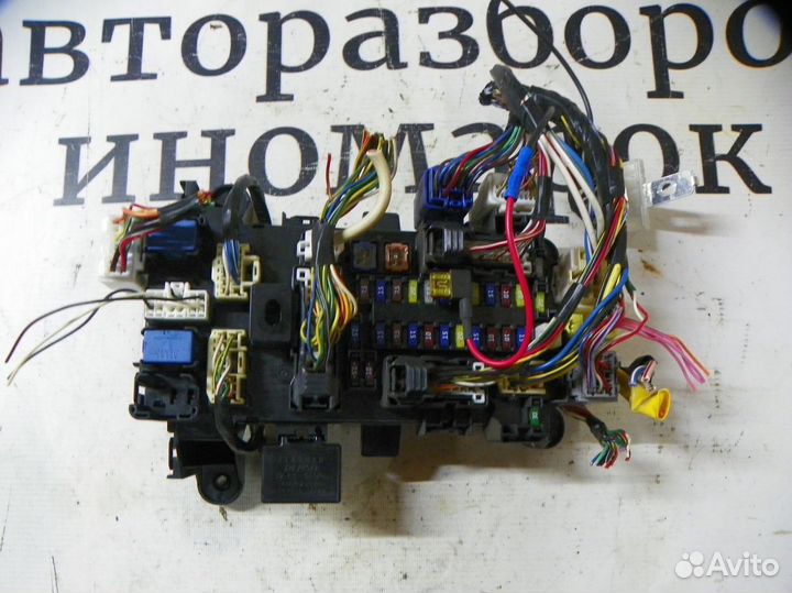Блок предохранителей салонный Suzuki Grand Vitara