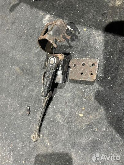 Датчик положения кузова Range Rover Sport L494