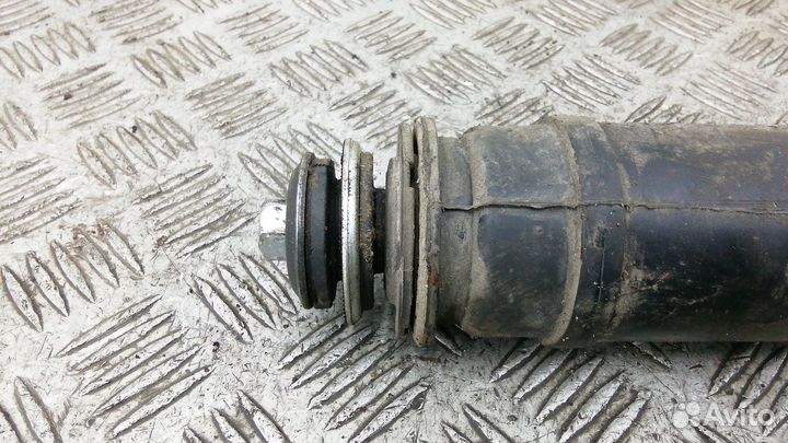 Амортизатор задний Toyota Avensis (T270) III (2008