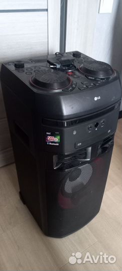 Музыкальная колонка LG