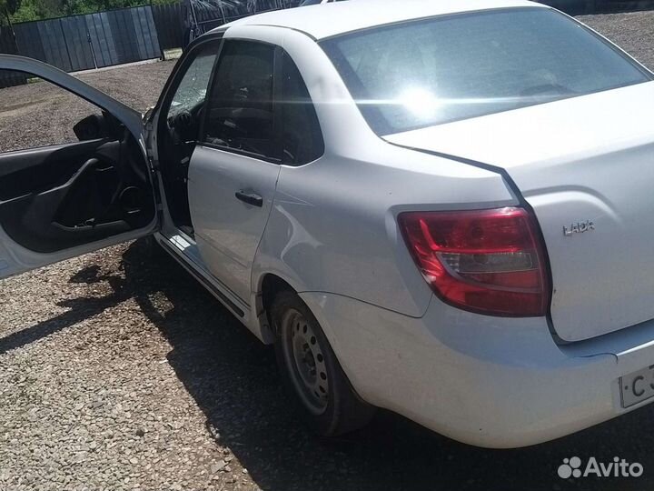 В разборе Лада гранта 2015 год