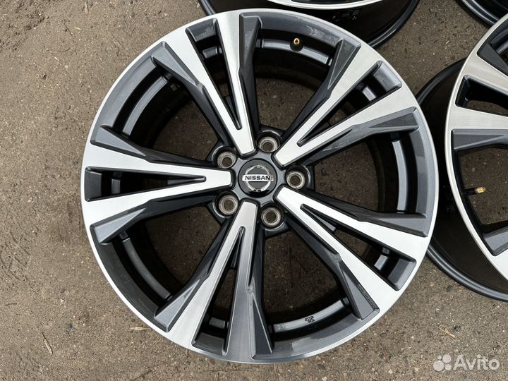 Диски Nissan R18 оригинал X-Trail T32 5*114.3