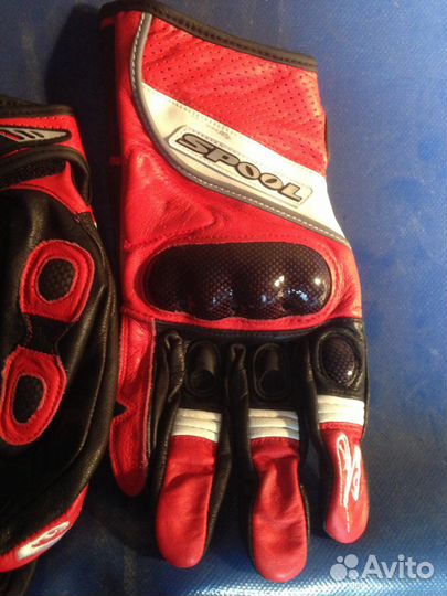 Мотоперчатки