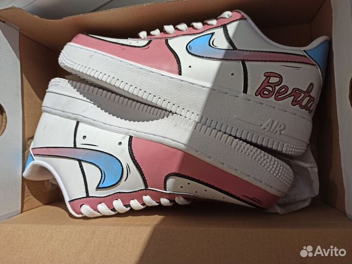 Роспись кроссовок