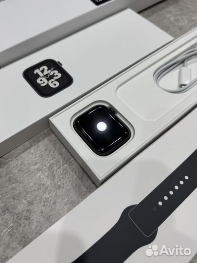 Apple Watch SE 44mm Midnight