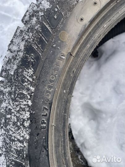 Bridgestone Blizzak Revo GZ 245/50 R18