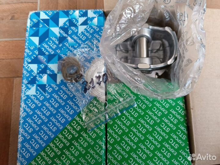 Комплект поршней ваз 21126