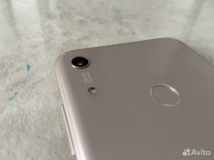 Honor 8A