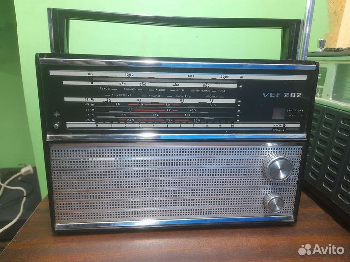 Видеомагнитофон LG - W40Y