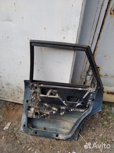 Дверь Ауди 80 Б3 задняя правая