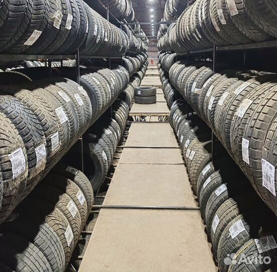 Bridgestone Blizzak Revo1 215/45 R17 83M