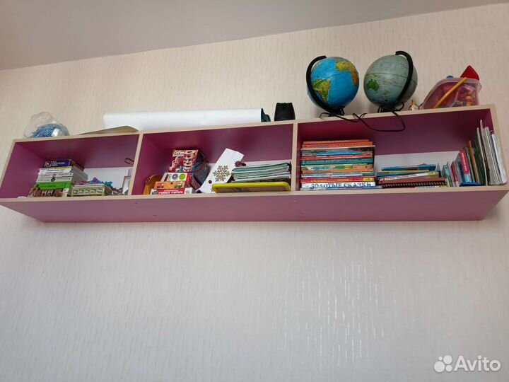 Полка книжная настенная